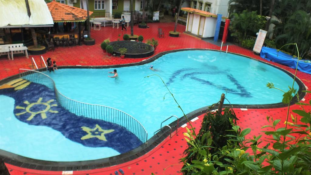 Alor Grande Holiday Resort Кандолим Екстериор снимка