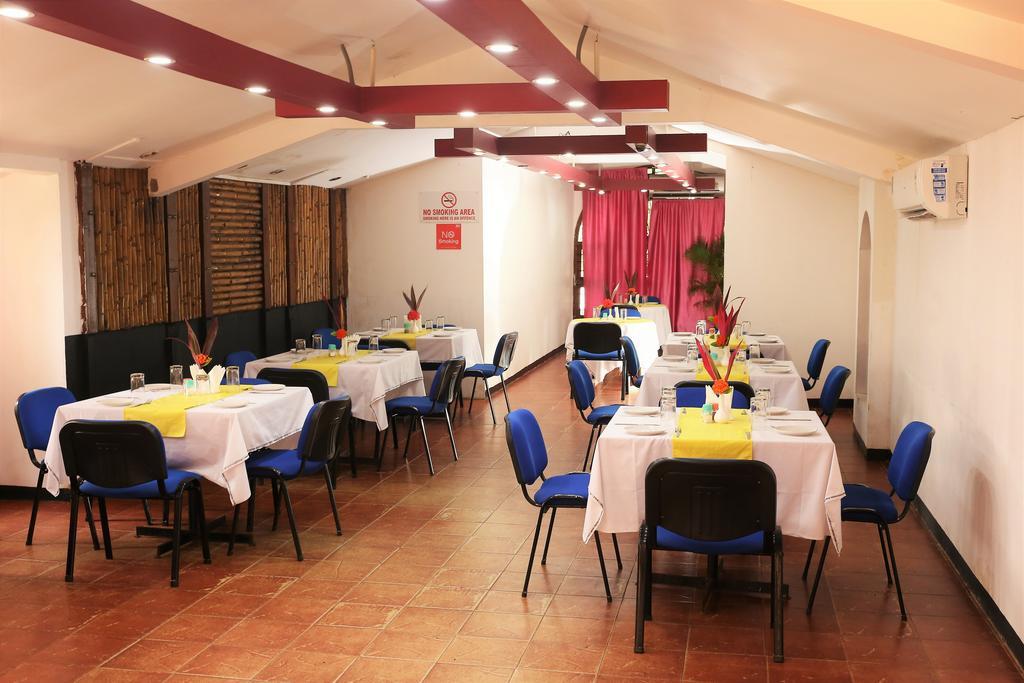 Alor Grande Holiday Resort Кандолим Екстериор снимка